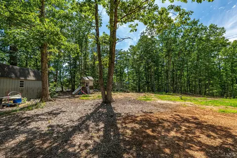 Exterior - 3237 Dearborn Rd, Evington, VA 24550 photo 7 of 16