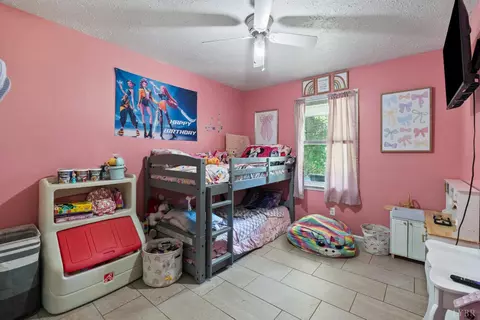 Bedroom - 3237 Dearborn Rd, Evington, VA 24550 photo 2 of 5