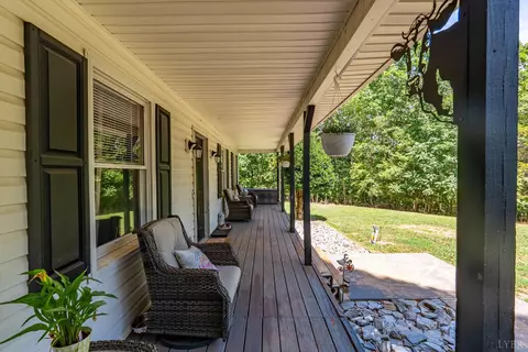 Exterior - 3237 Dearborn Rd, Evington, VA 24550 photo 3 of 16