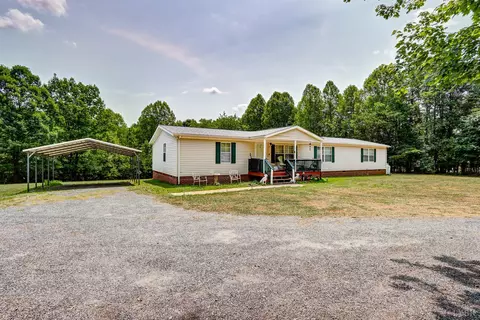 572 Leonard Ln, Gladys, VA 24554