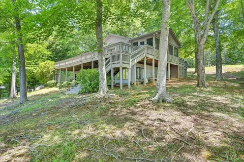 194 Kings Way, Wirtz, VA 24184