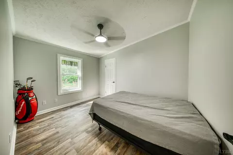 Bedroom - 1019 Wagon Trail Rd, Monroe, VA 24574 photo 3 of 6