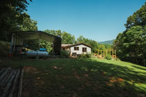 Exterior - 1019 Wagon Trail Rd, Monroe, VA 24574 photo 18 of 36