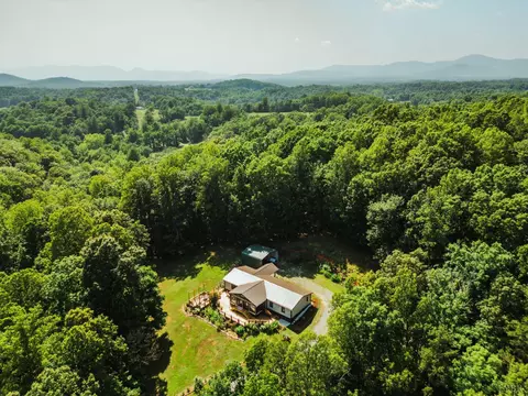 1019 Wagon Trail Rd, Monroe, VA 24574