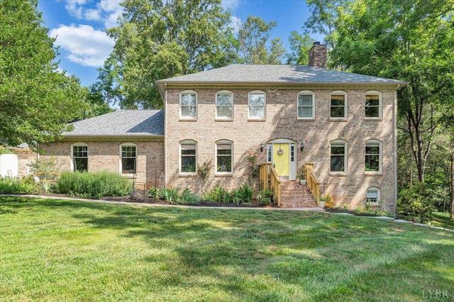 209 Quail Ridge Dr, Forest, VA 24551