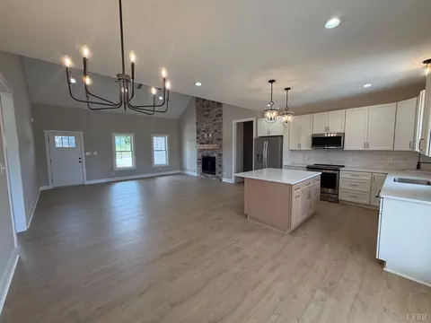 1048 Cedar Tree Ln, Forest, VA 24551 photo 12