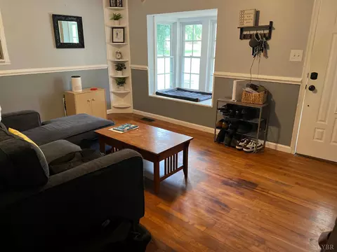 Living - 178 Pendleton Dr, Amherst, VA 24521 photo 3 of 4