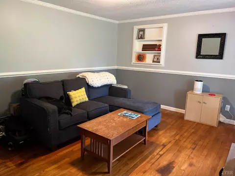 Living - 178 Pendleton Dr, Amherst, VA 24521 photo 4 of 4