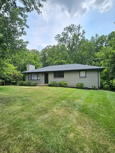 1039 Ardmore Dr, Lynchburg, VA 24502