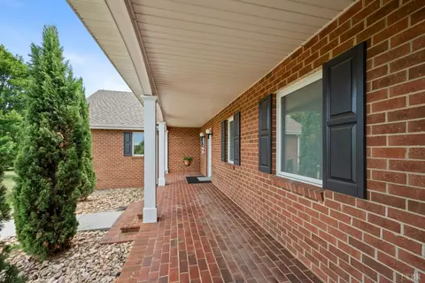 Exterior - 102 Cold Branch Rd, Forest, VA 24551 photo 4 of 11