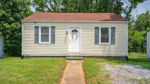 825 Old Forest Rd, Lynchburg, VA 24501
