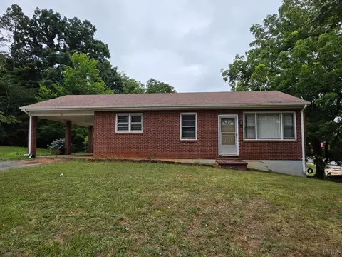 73 Half Moon Ln, Rustburg, VA 24588