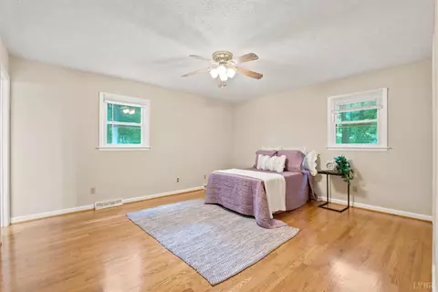 544 Clearview Cir, Rustburg, VA 24588 photo 3