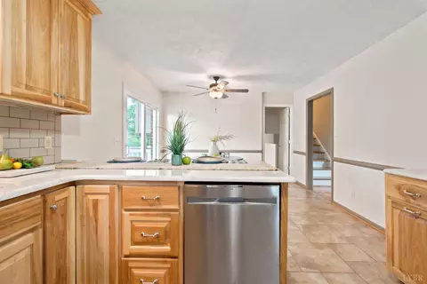 544 Clearview Cir, Rustburg, VA 24588 photo 11