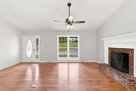Living - 137 Deer Path, Rustburg, VA 24588 photo 5 of 7