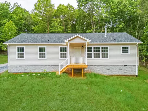 2125 Walnut Hollow Rd, Lynchburg, VA 24503