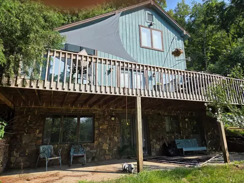 477 Briarwood Dr, Amherst, VA 24521