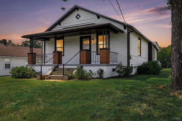 588 Old Wright Shop Rd, Madison Heights, VA 24572