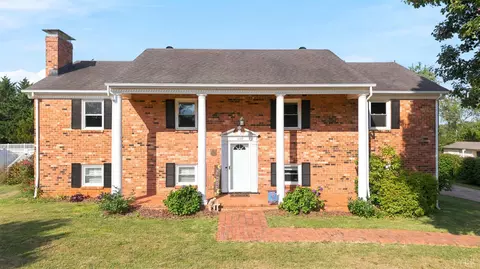 1139 Moreview Dr, Lynchburg, VA 24502