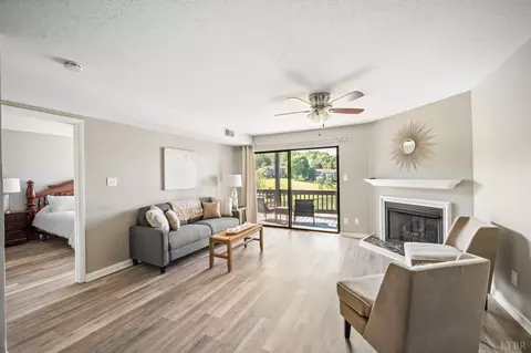 Living - 2322 Deer Run, Forest, VA 24551 photo 2 of 3