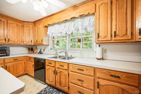 440 Splitrail Rd, Rustburg, VA 24588 photo 26