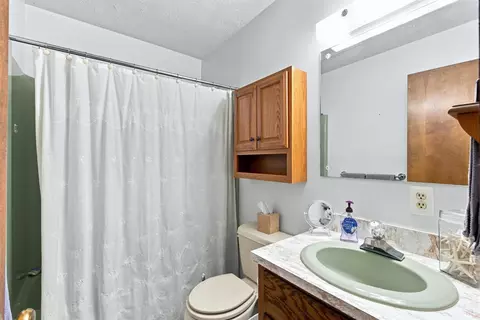Bath - 607 Wellington Dr, Forest, VA 24551 photo 1 of 3