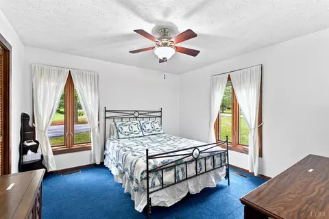 Bedroom - 607 Wellington Dr, Forest, VA 24551 photo 1 of 7