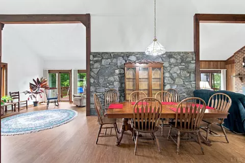 Dining - 607 Wellington Dr, Forest, VA 24551 photo 2 of 6