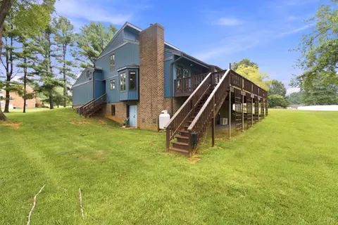Exterior - 607 Wellington Dr, Forest, VA 24551 photo 14 of 21