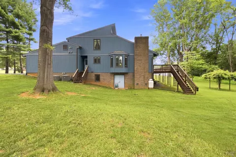 Exterior - 607 Wellington Dr, Forest, VA 24551 photo 13 of 21