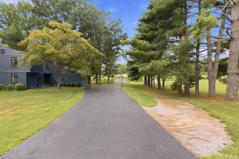 Exterior - 607 Wellington Dr, Forest, VA 24551 photo 7 of 21