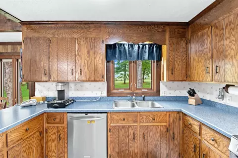 Kitchen - 607 Wellington Dr, Forest, VA 24551 photo 4 of 4