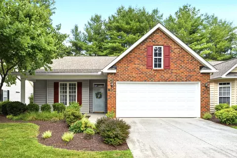 110 Saint David Dr, Lynchburg, VA 24502