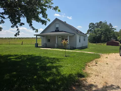 1791 Horseshoe Rd, Appomattox, VA 24522