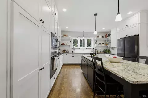 Kitchen - 279 Tradewind Dr, Evington, VA 24550 photo 7 of 9