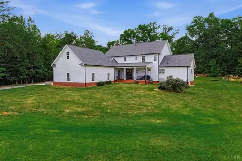 Exterior - 279 Tradewind Dr, Evington, VA 24550 photo 7 of 8