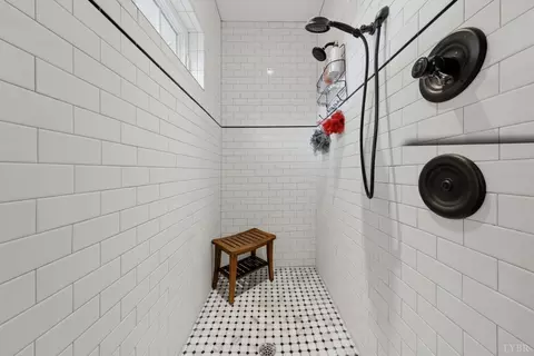 Bath - 279 Tradewind Dr, Evington, VA 24550 photo 5 of 9