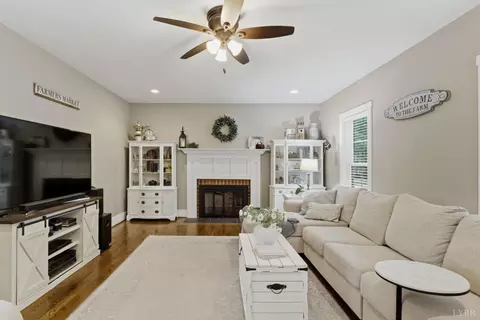 Living - 279 Tradewind Dr, Evington, VA 24550 photo 1 of 3