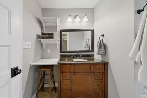 Bath - 279 Tradewind Dr, Evington, VA 24550 photo 8 of 9