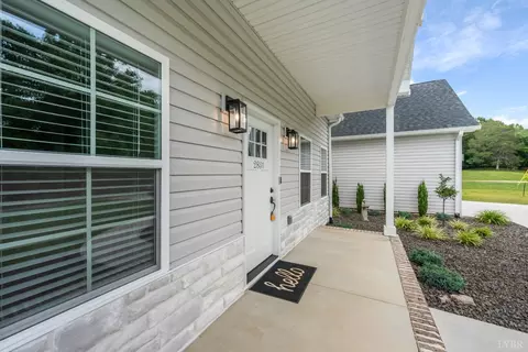 2831 Everett Rd, Forest, VA 24551 photo 4