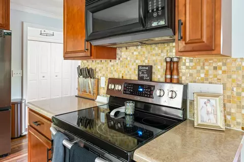 Kitchen - 109 Britt Pl, Forest, VA 24551 photo 4 of 5