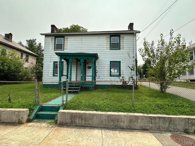 1019 Dearing St, Lynchburg, VA 24503