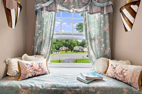 Bedroom - 119 Old Mill Ct, Amherst, VA 24521 photo 6 of 7