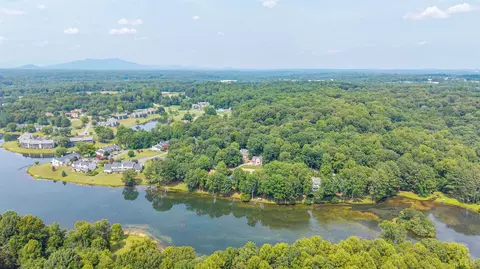 View/Area - 103 Waterview Cir, Forest, VA 24551 photo 2 of 5