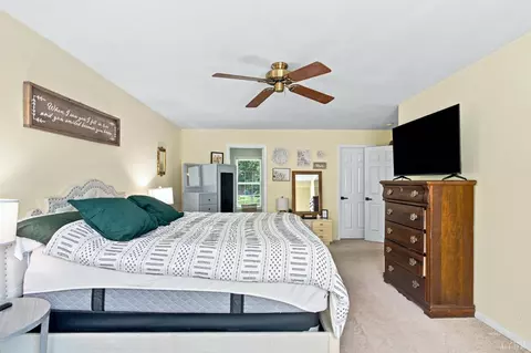 Bedroom - 103 Waterview Cir, Forest, VA 24551 photo 2 of 6