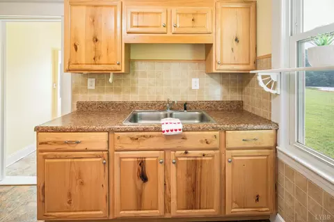 Kitchen - 1283 Gladden Cir, Forest, VA 24551 photo 3 of 3