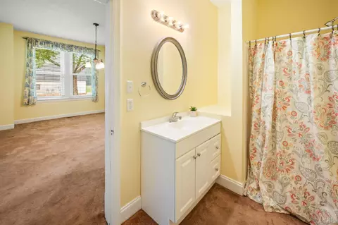 Bath - 1283 Gladden Cir, Forest, VA 24551 photo 1 of 4