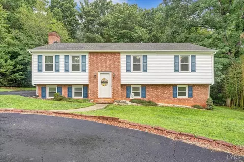 31 Goldfinch Dr, Lynchburg, VA 24502