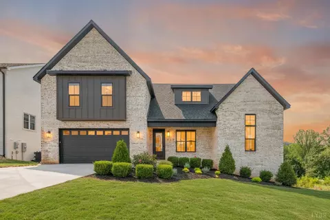 922 Elmwood Ave, Lynchburg, VA 24503