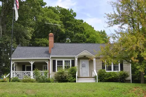 133 Reichard Dr, Madison Heights, VA 24572